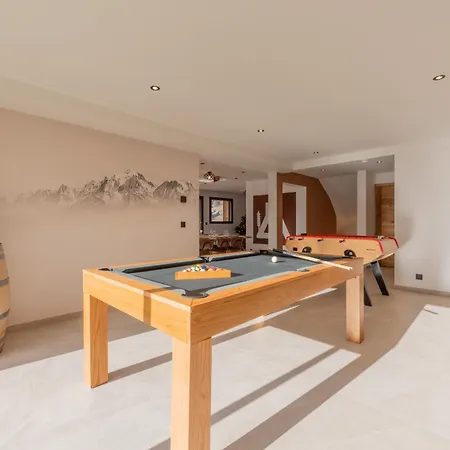Chalet Apy - Grand Neuf Avec Terrasse, 6 En-suite , Wifi, Balcon, Etc *