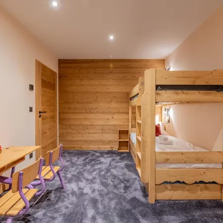 Apy - Grand Neuf Avec Terrasse, 6 En-suite , Wifi, Balcon, Etc