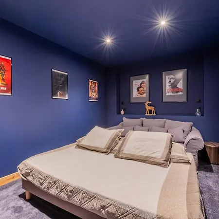Apy - Grand Neuf Avec Terrasse, 6 En-suite , Wifi, Balcon, Etc *