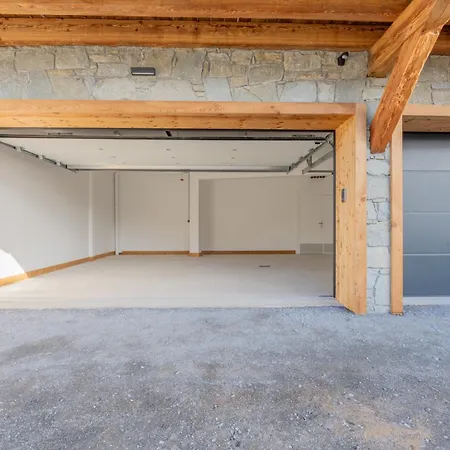 Apy - Grand Neuf Avec Terrasse, 6 En-suite , Wifi, Balcon, Etc