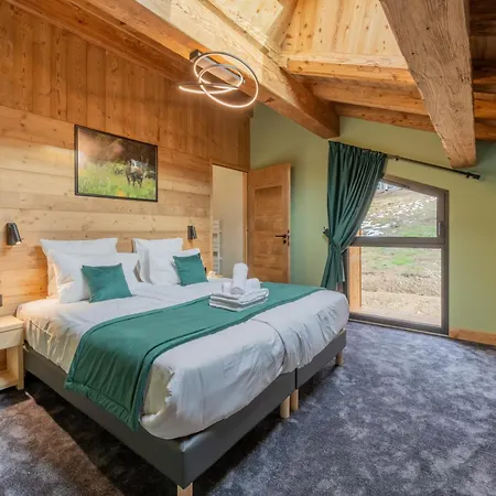 Apy - Grand Neuf Avec Terrasse, 6 En-suite , Wifi, Balcon, Etc Chalet *